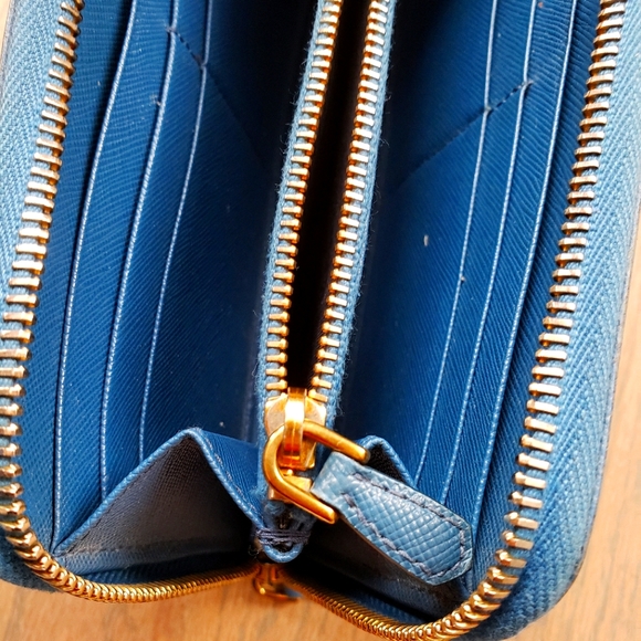Prada Blue Saffiano Zip Wallet - Picture 10 of 14